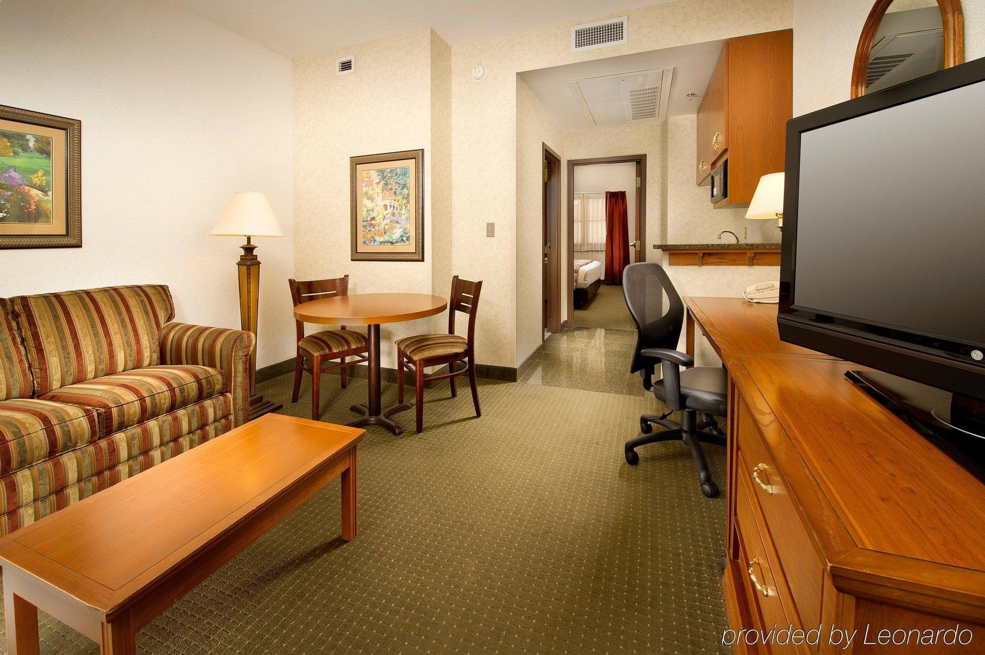 Drury Inn & Suites San Antonio Riverwalk Exterior photo